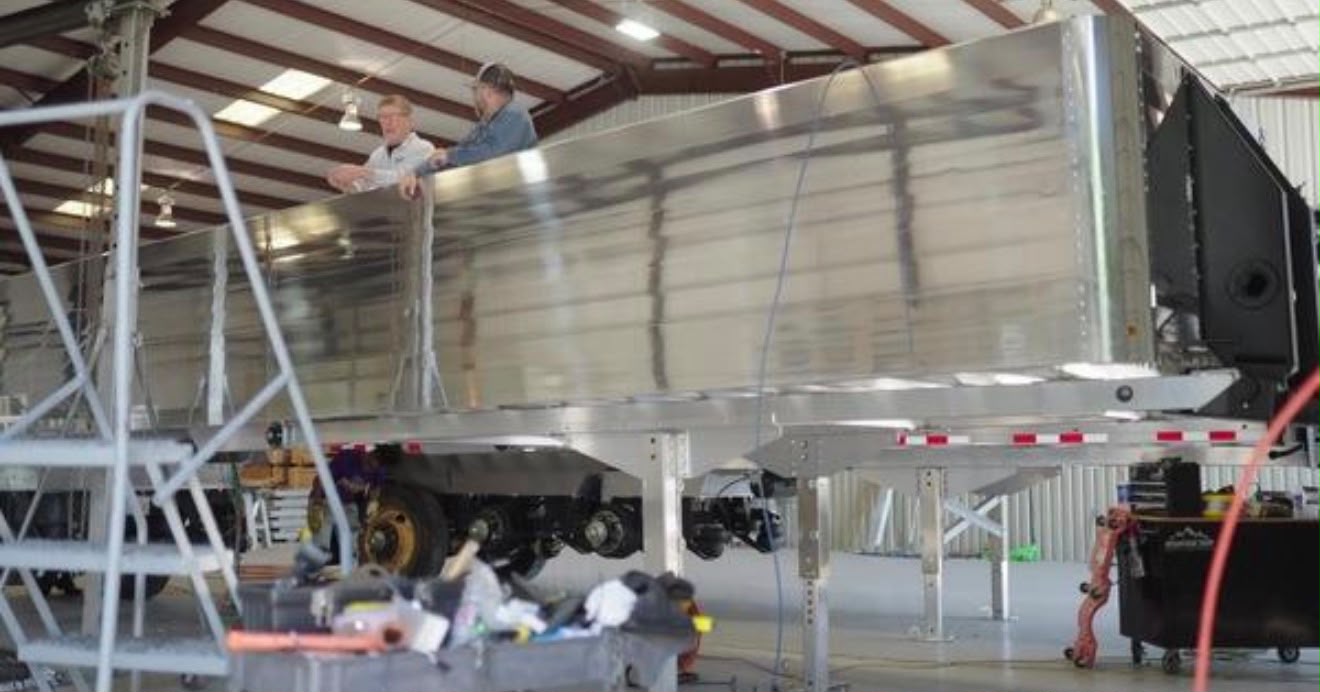 Professional aluminum End Dump Trailer sidewall restoration